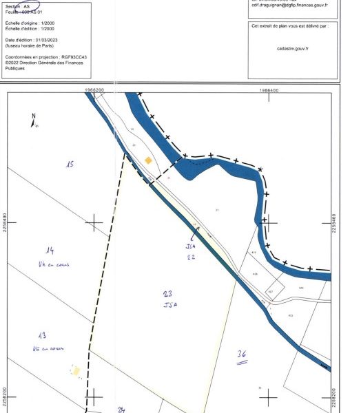 A saisir grand terrain non constructible à vendre. (30 429 m²)